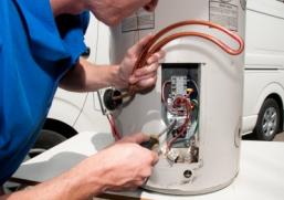 Laurel plumbing contractor repairs water heater electronics